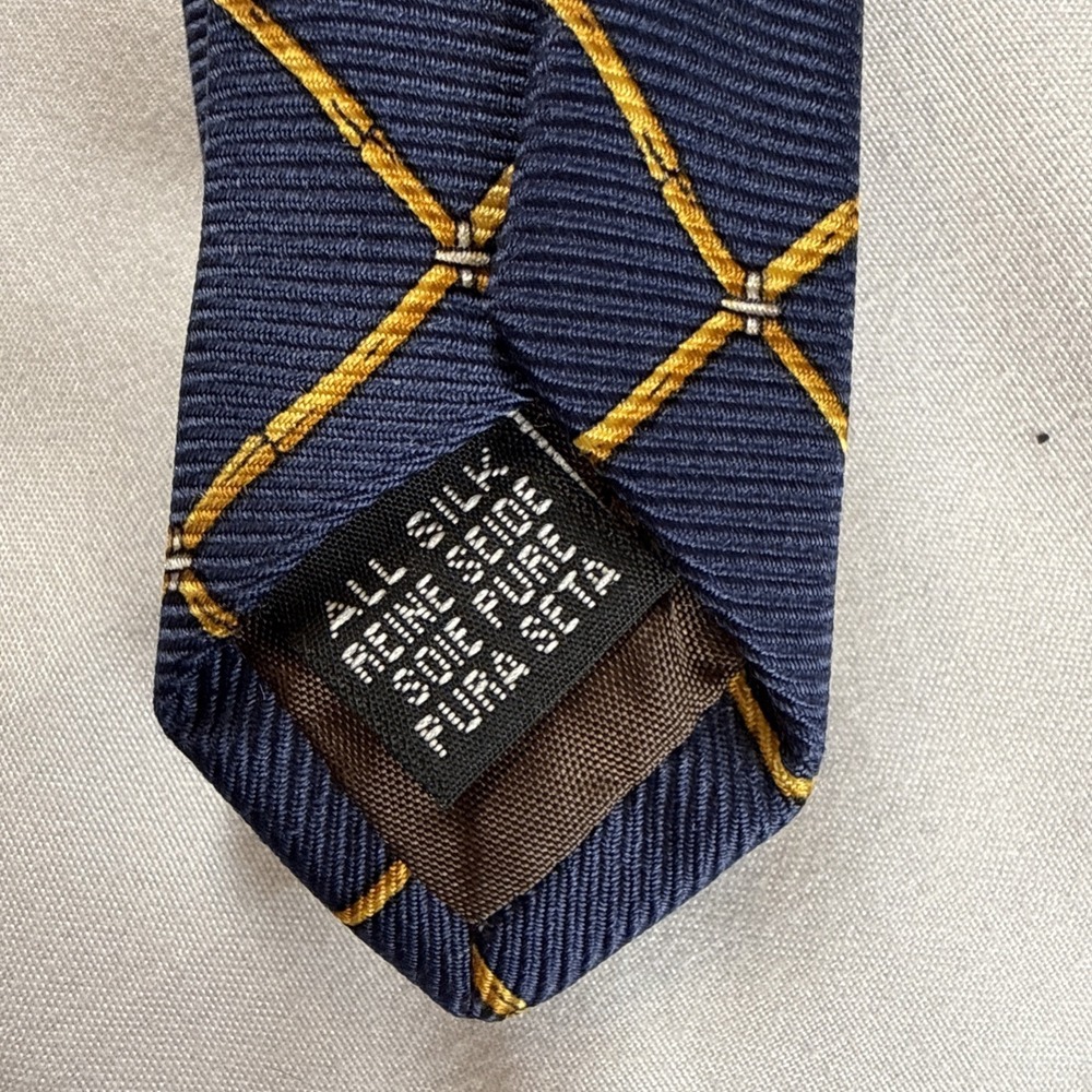 Burberry of London 100% Silk Mens Blue Gold Geometric Lattice Bamboo Plaid Tie - Picture 4 of 7